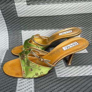 ISAAC open toe heels with Asian embroidered Flowers Size 10B